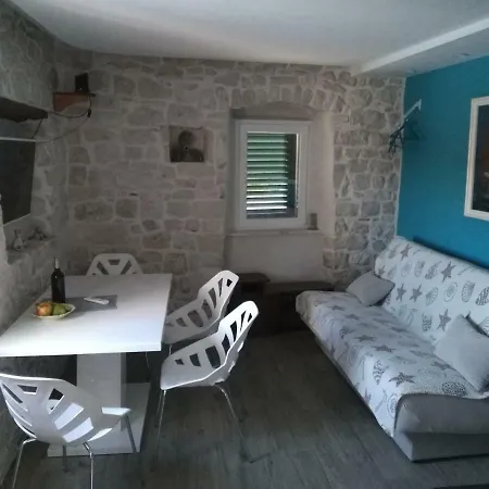 Buga Apartment *
