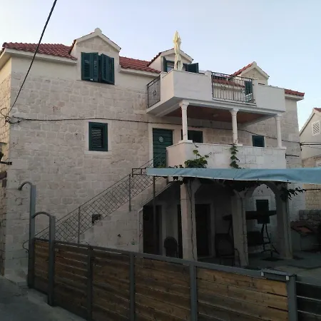 Buga Apartment *