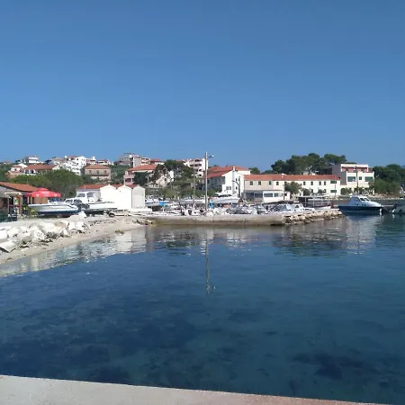 Buga Apartment Slatine